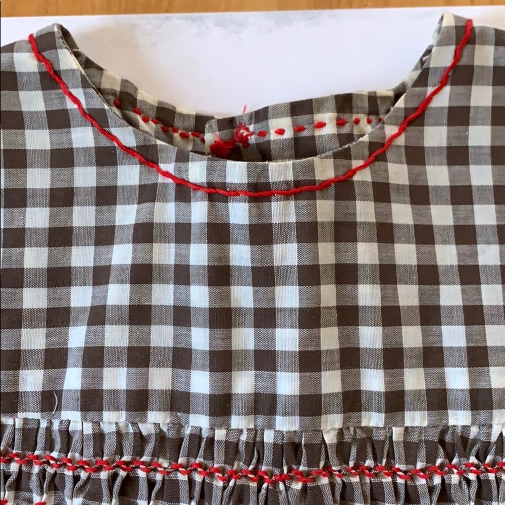 Sweet vintage gingham dress with smocking 🍒 - Picture 3 of 5